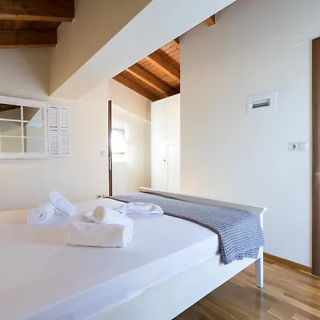 Inuit || Luxury Pool Villa, Sani Kassandria