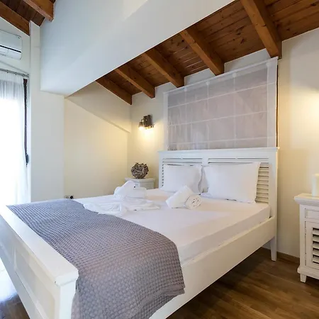 Inuit || Luxury Pool Villa, Sani Kassandria